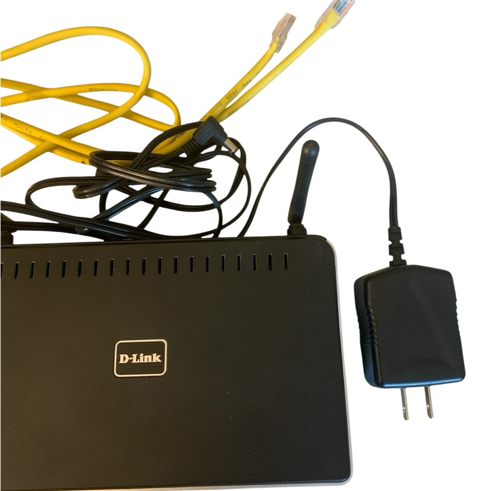 D-Link Black and Silver Wireless Router - Picture 8 of 8